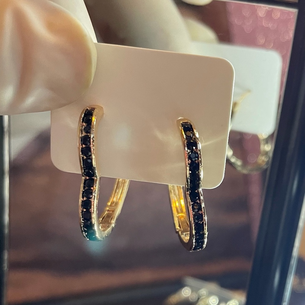 Gorgeous 18K Gold Plated ♥️ Earrings